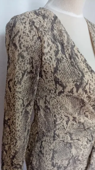 Vestido estampado serpiente manga larga