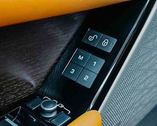 Land-Rover Range Rover Velar 3.0 V6 Diesel R-Dynamic HSE 300CV