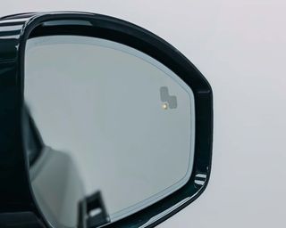 Land-Rover Range Rover Velar 3.0 V6 Diesel R-Dynamic HSE 300CV