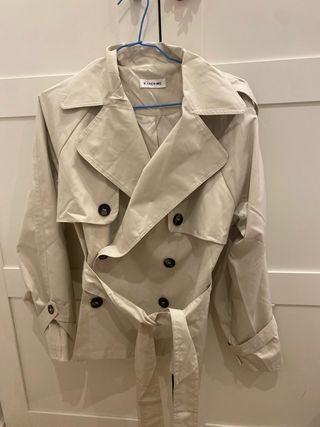 Gabardina corta Katch Me beige