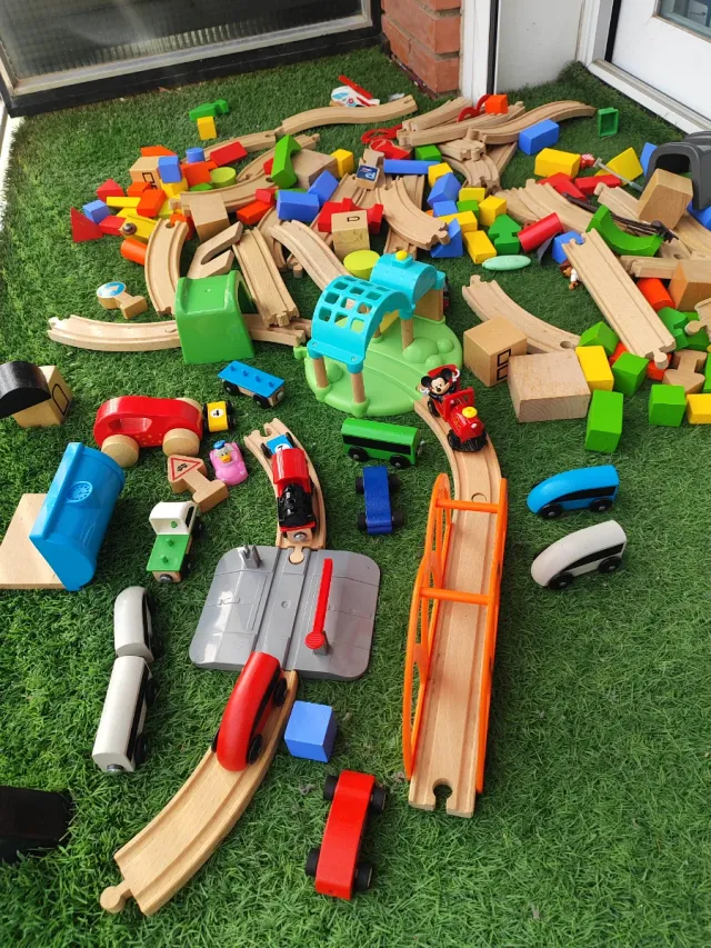 Tramvie in legno e stazione di Mickey