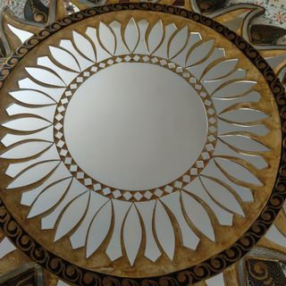 Specchio decorativo con cornice dorata 59 cm