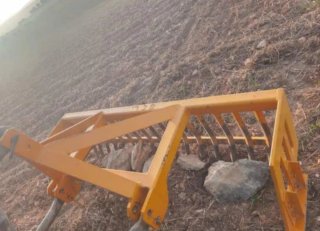 Se ofrece todo tipo de trabajos agrícolas