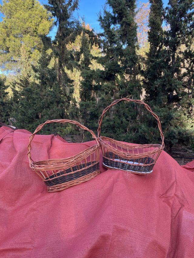 2 Cestas de mimbre