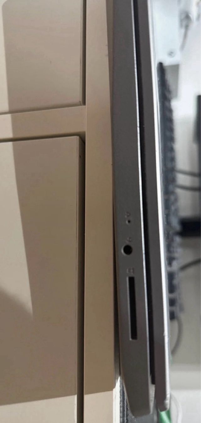 Lenovo IdeaPad S145 Gris Plata