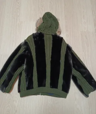 Cazadora piel muton y punto con capucha y cremalle