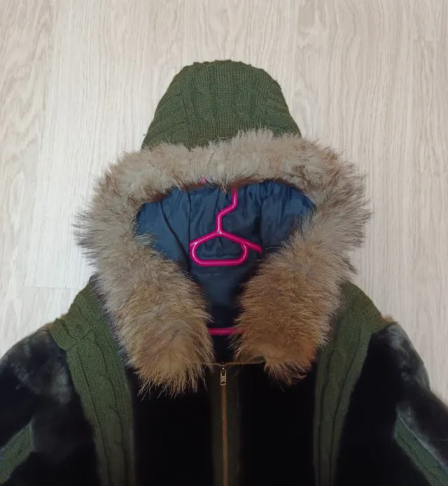 Cazadora piel muton y punto con capucha y cremalle