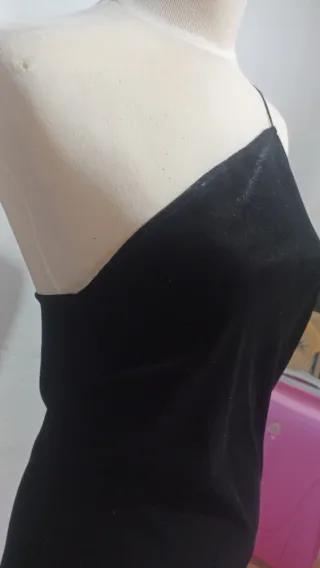 Vestido negro de terciopelo
