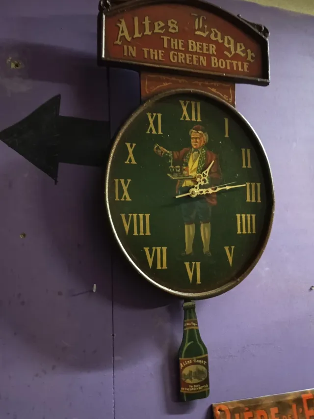 Orologio da parete antico pubblicitario