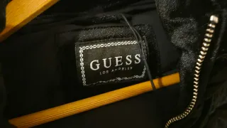 Chaqueta Guess Negra Mujer