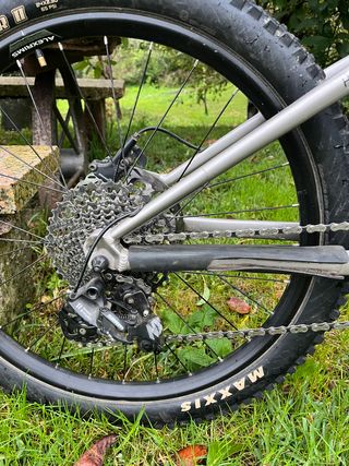 Commencal Meta HT 24  Champagne Niño