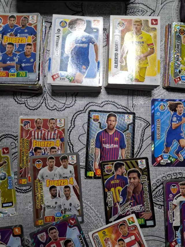 200 Carte Adrenalyn XL 18/19 e 19/20