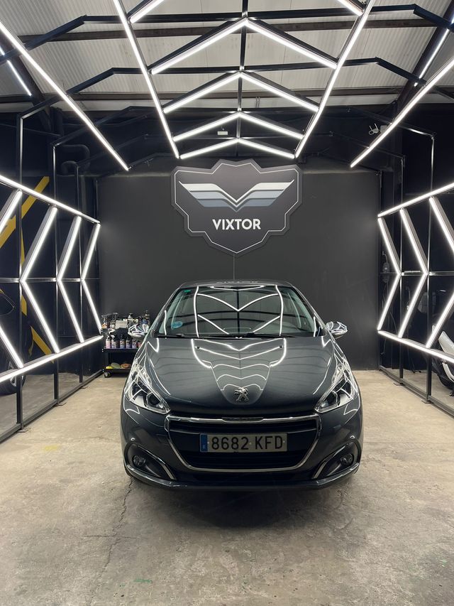 Peugeot 208 1.2 PureTech Style 82