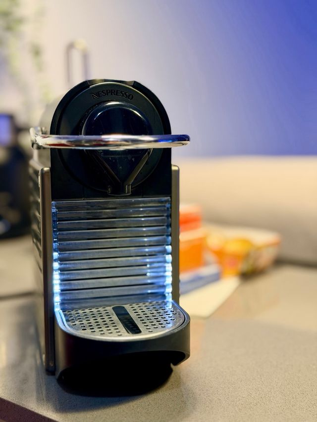 Cafetera Nespresso Krups Pixie Titan