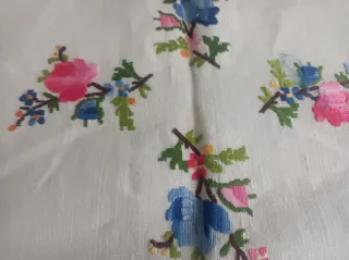 Colcha lino bordada mano lagarterana