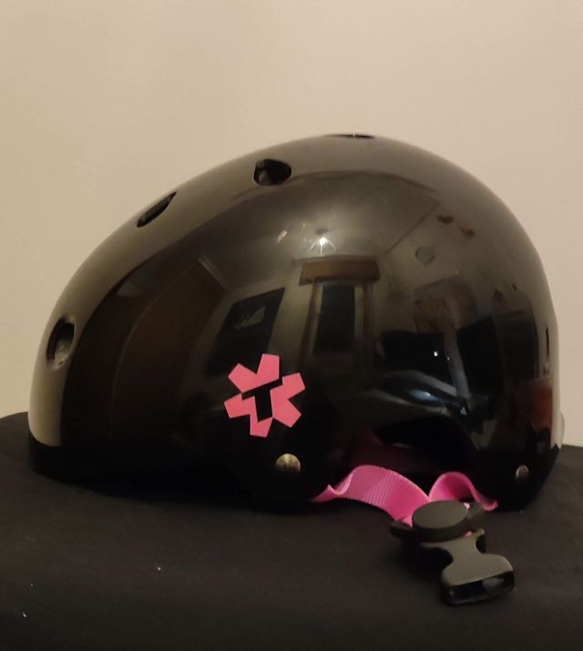 Casco Patinaje / Skate Negro