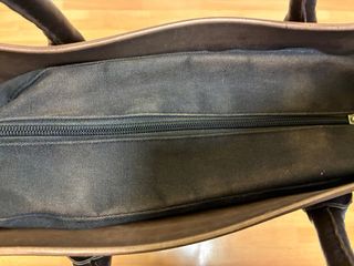 Borsa O bag marrone bronzo con manici neri