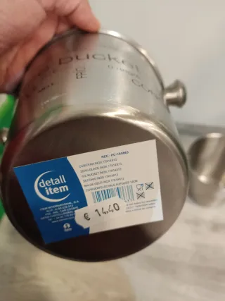 4 Cubiteras de acero inoxidable