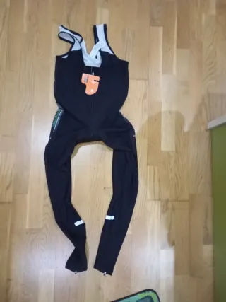 Conjunto Ciclismo B'Twin Negro y Blanco