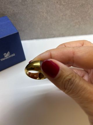 Anillo Swarovski Talla M Dorado y Marrón
