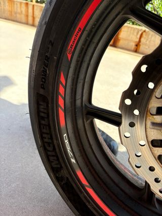 Kawasaki Z750 Negra Impecable