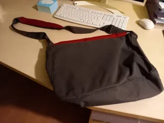 Bolso bandolera para apuntes y portátil