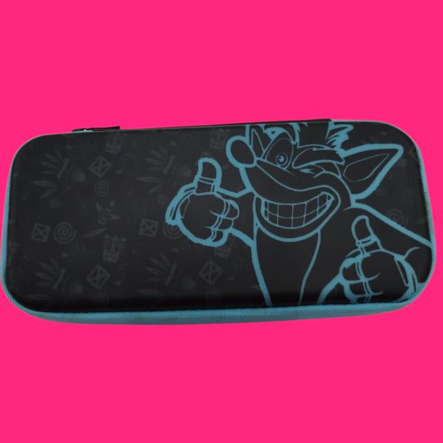 FUNDA RIGIDA NINTENDO SWITCH CRASH NEGRA Y AZUL