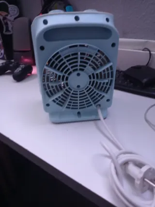 Calefactor pequeño blanco