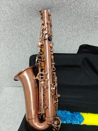 Saxofón Alto Nuevo