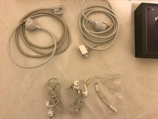 Lote Apple: iPad, iPhone e accessori