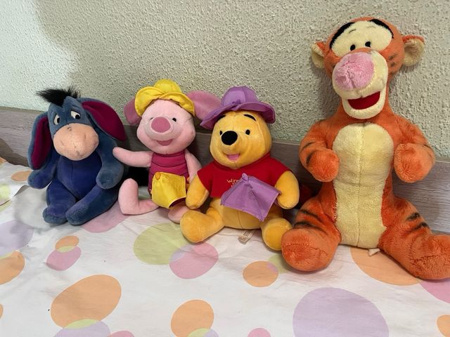 Peluches NUEVOS  Eeyore, Piglet, Pooh Y  Tigger