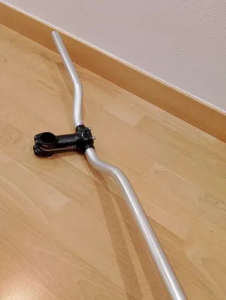 Manillar  Amoeba DH /Enduro  Incluye potencia.