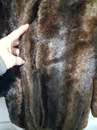 Abrigo marrón de pelo sintético hecho medida xx/44