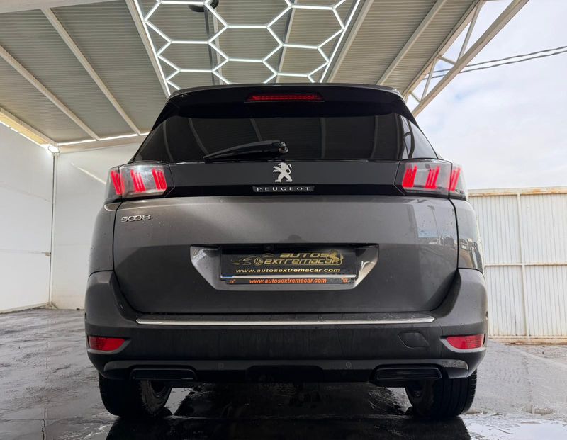 Peugeot 5008 2022, foto 3