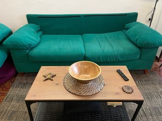 Divano retrò/vintage in tessuto verde bluastro