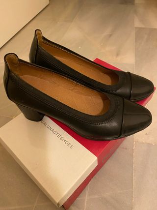 Tacón bajo perfecto para trabajar por su comodidad