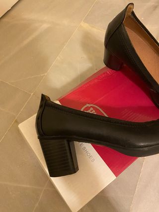 Tacón bajo perfecto para trabajar por su comodidad