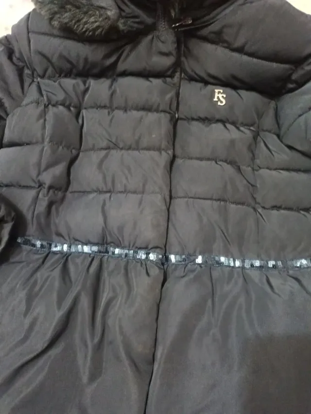 Chaquetón acolchado azul con capucha