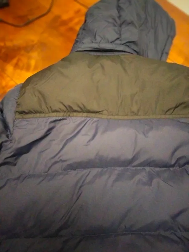 Chaqueta de niño de plumas Timberland azul y negra