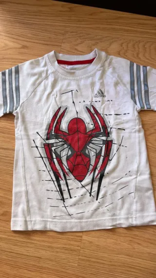 LOTE camisa Marvel 4 anos
