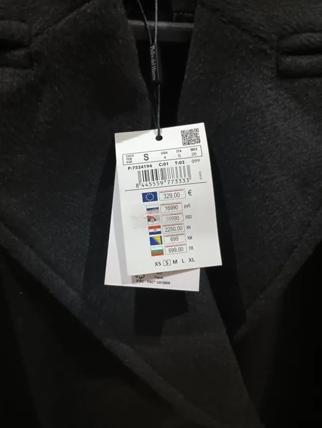 Abrigo Negro Pedro del Hierro