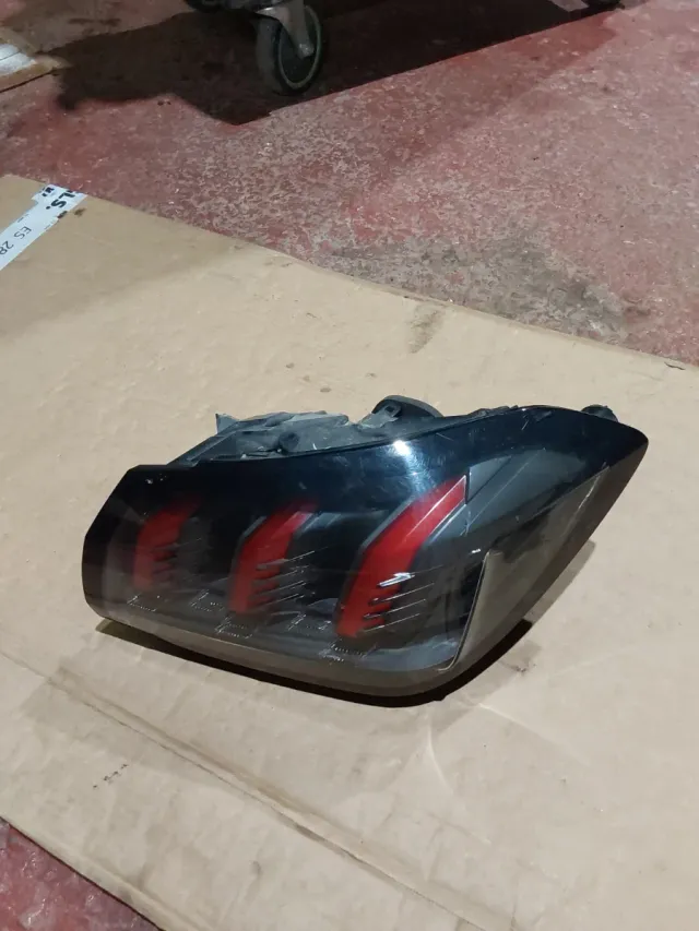 Pilotos Traseros Peugeot 208 || (2018-2023)