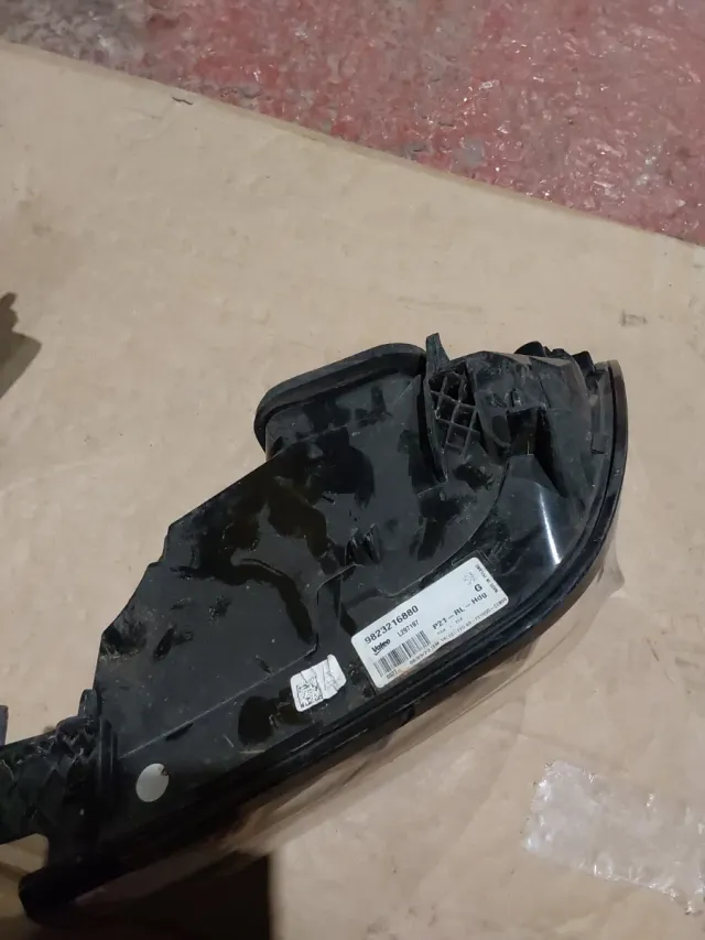 Pilotos Traseros Peugeot 208 || (2018-2023)