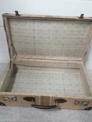 Maleta Vintage Tela Beige Rayas