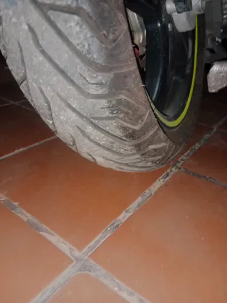 Gilera Nexus 300 Roja