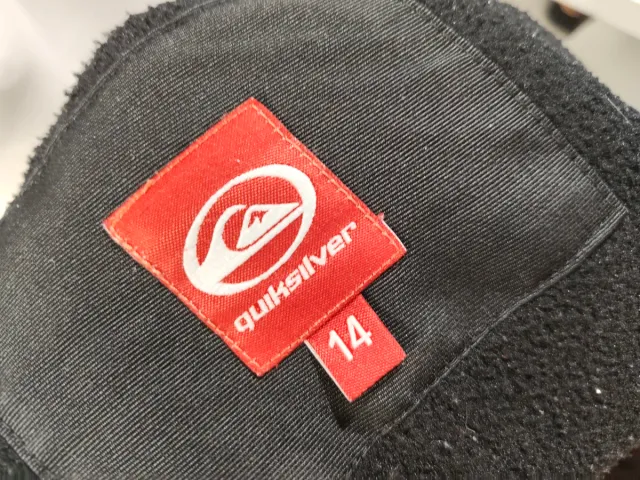 Chamarra Quiksilver Negra con Capucha