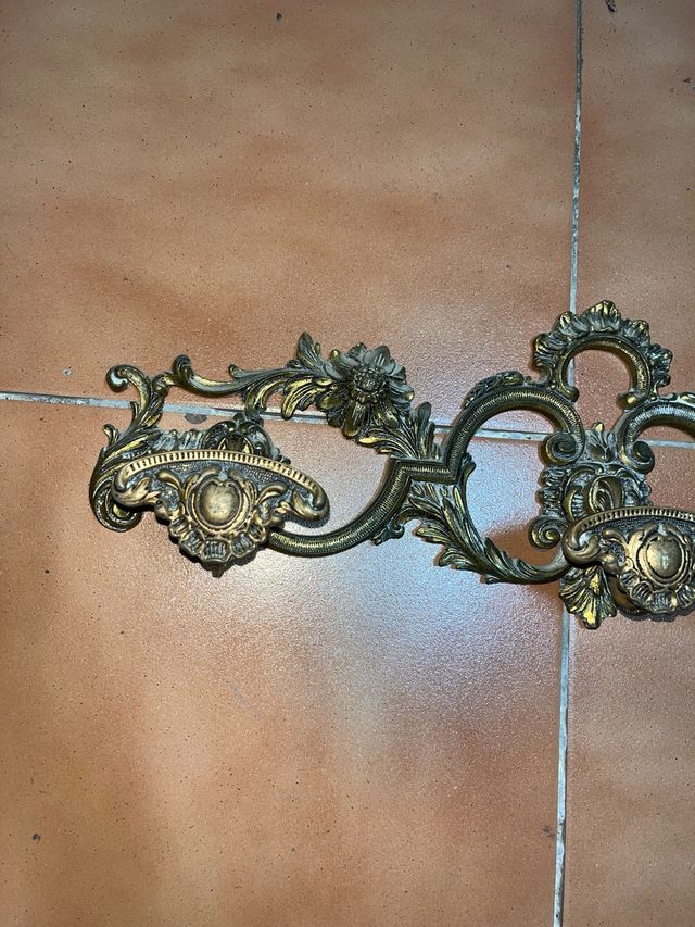 Perchero de Bronce Estilo Antiguo