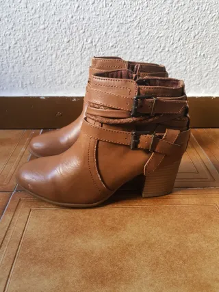 Botas marron