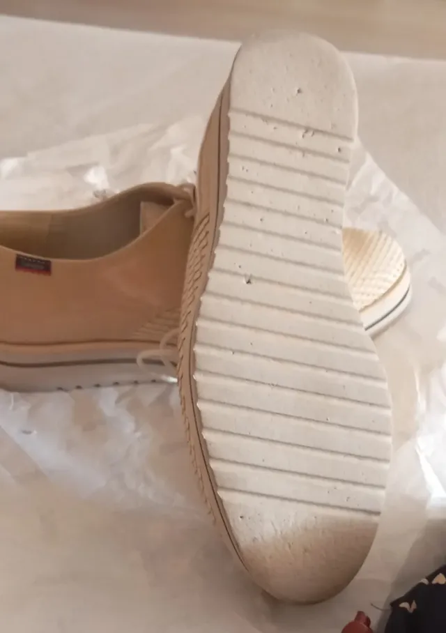 Zapatos de piel para señora