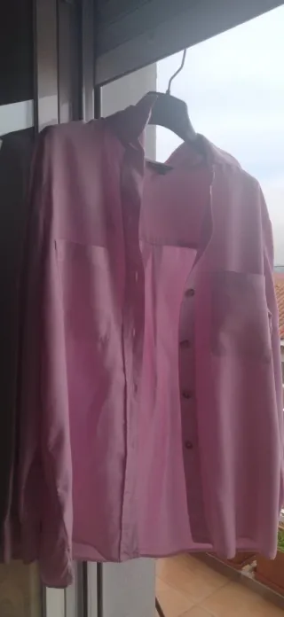 Blusa Massimo Dutti.